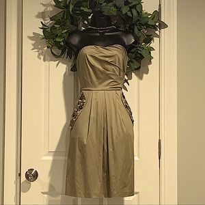 Sz 4  The Limited  - Strapless Dress -Excellent Condition